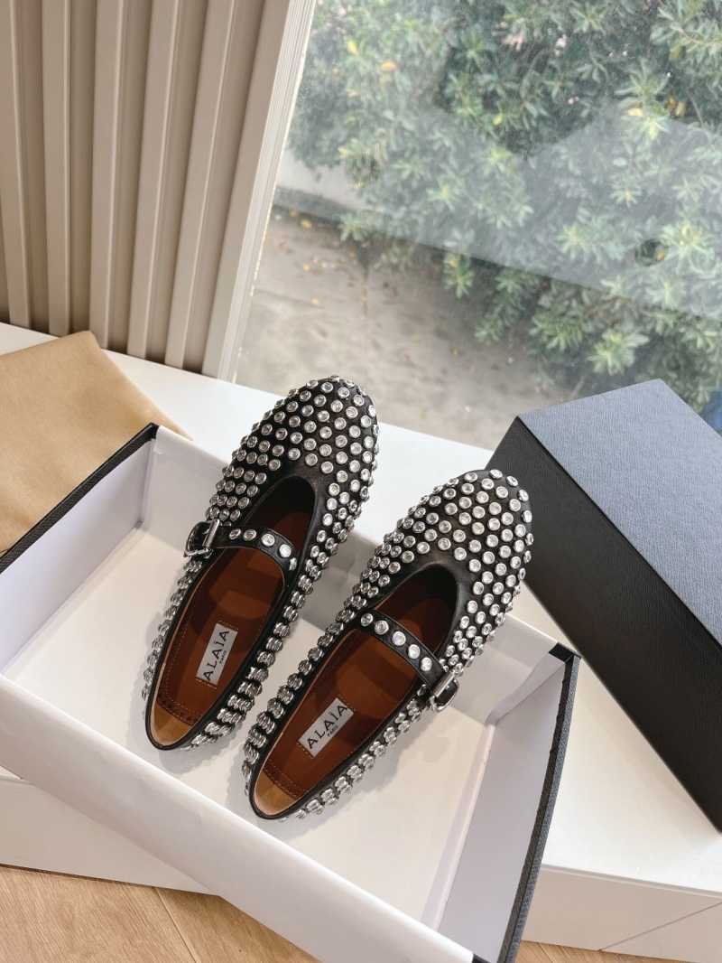 Alaia Flat Shoes